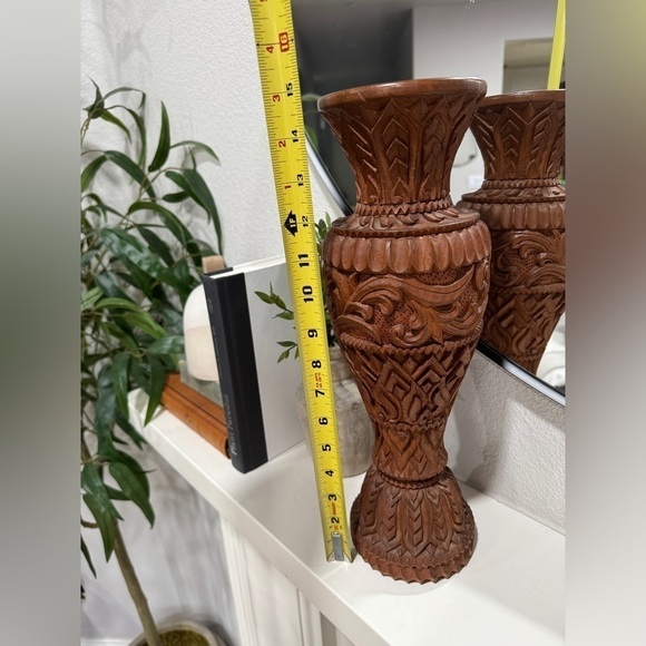 Vintage tall hand‎ carved wood India pedestal candle holder - Picture 5 of 6